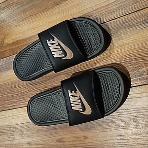 Nike slides